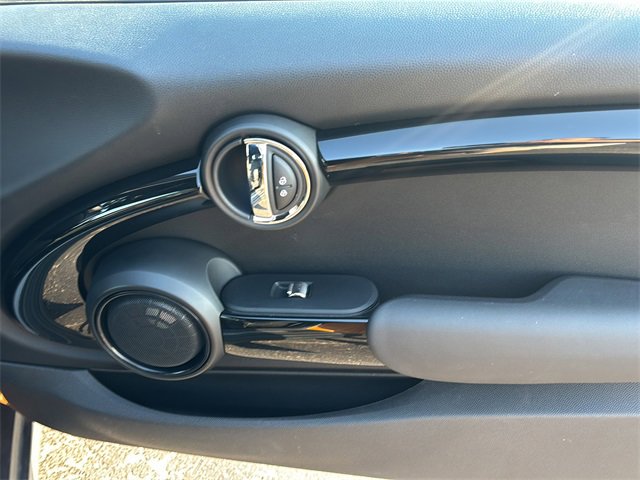 Used 2018 MINI Cooper S image 9