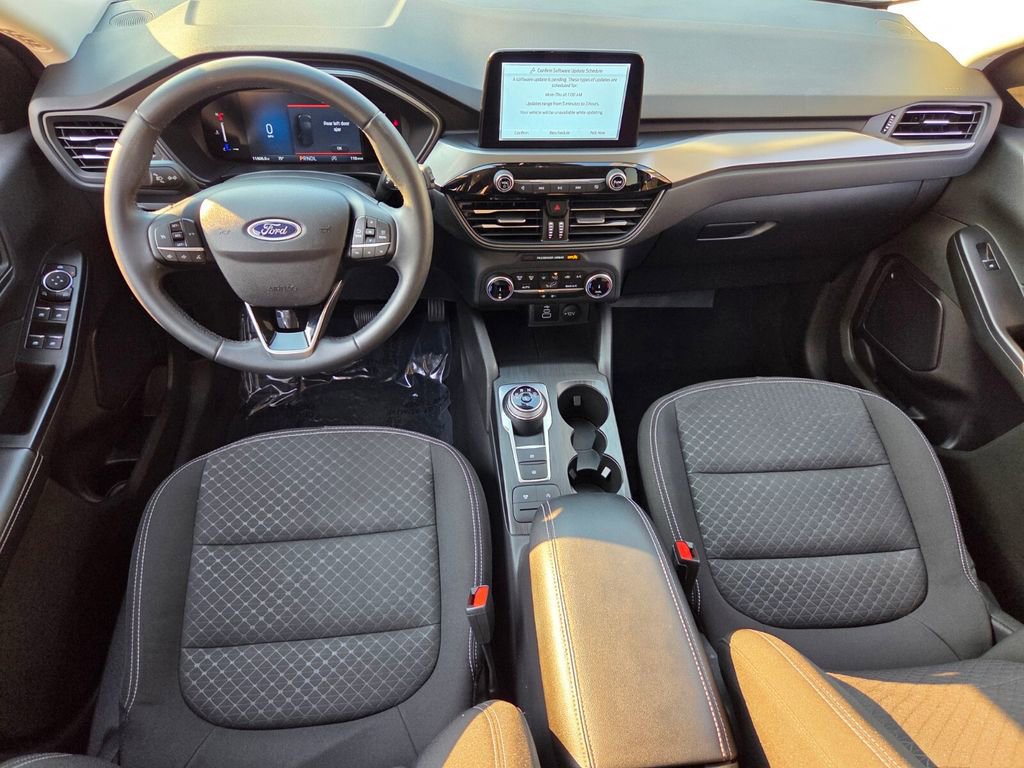 Used 2024 Ford Escape Active image 9