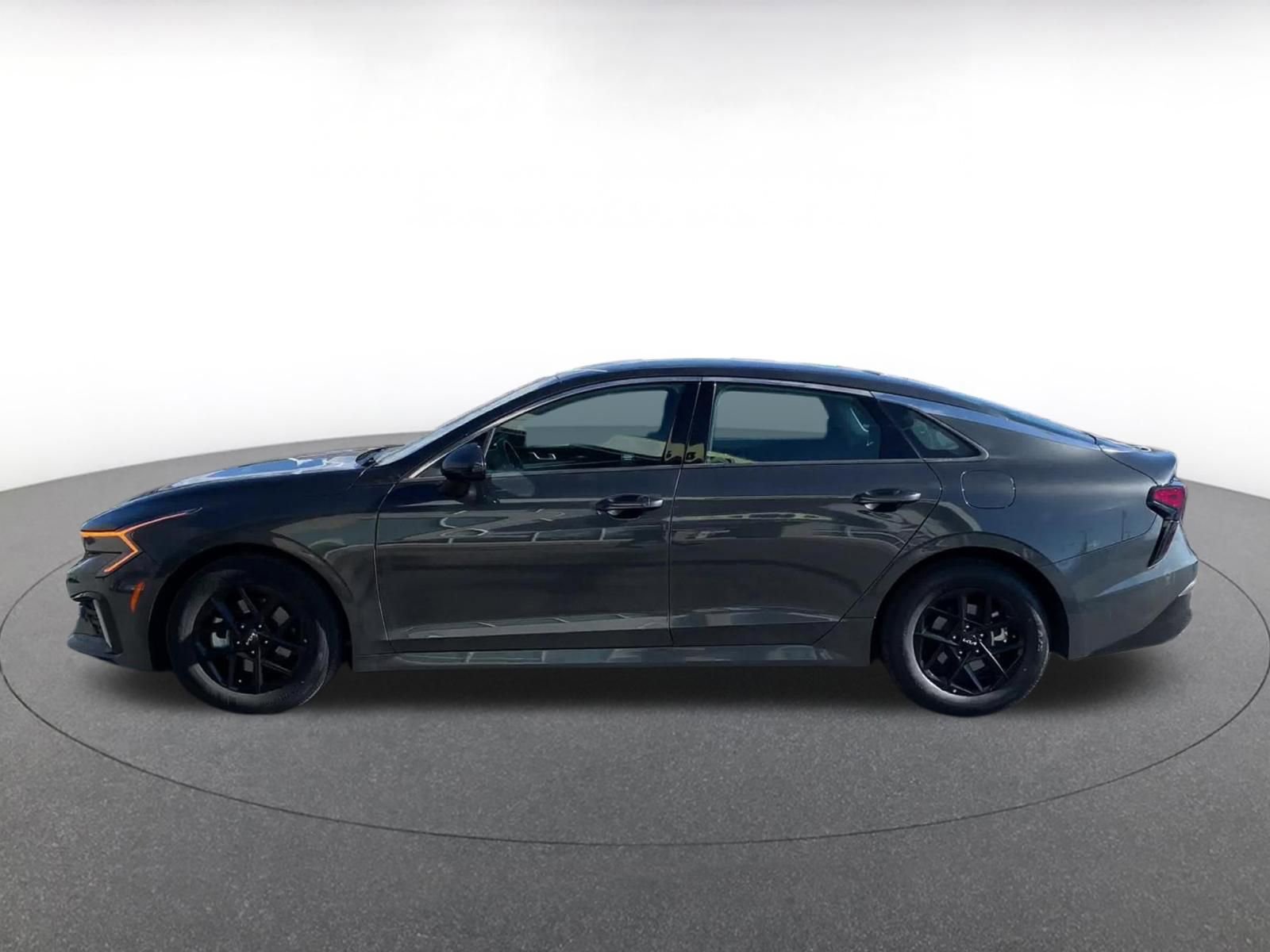 Used 2025 Kia K5 LXS FWD image 9