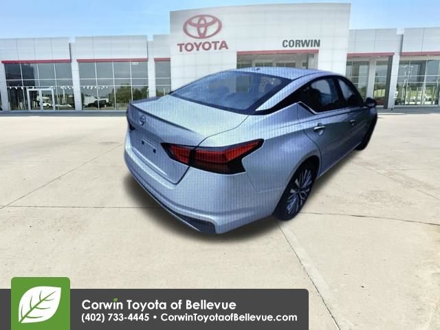 Used 2025 Nissan Altima 2.5 SV FWD image 5
