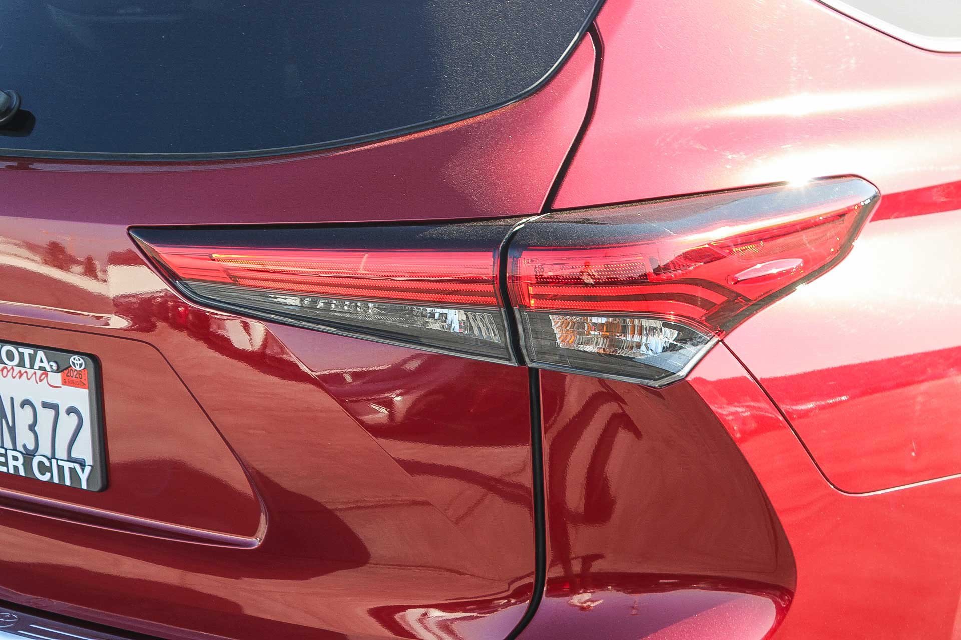 Certified 2023 Toyota Highlander XLE image 10