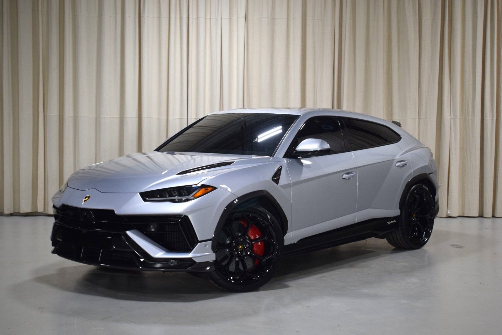 Used 2024 Lamborghini Urus Performante AWD/4WD video 1