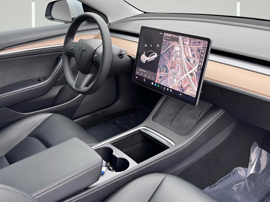 Used 2021 Tesla Model 3 Standard Range Plus image 6