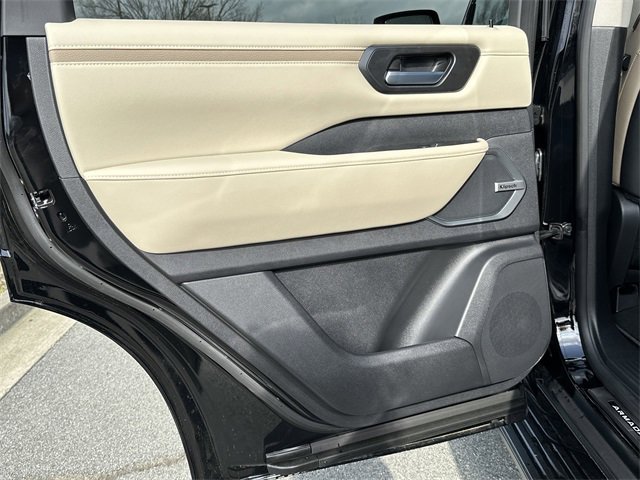 New 2025 Nissan Armada Platinum image 17