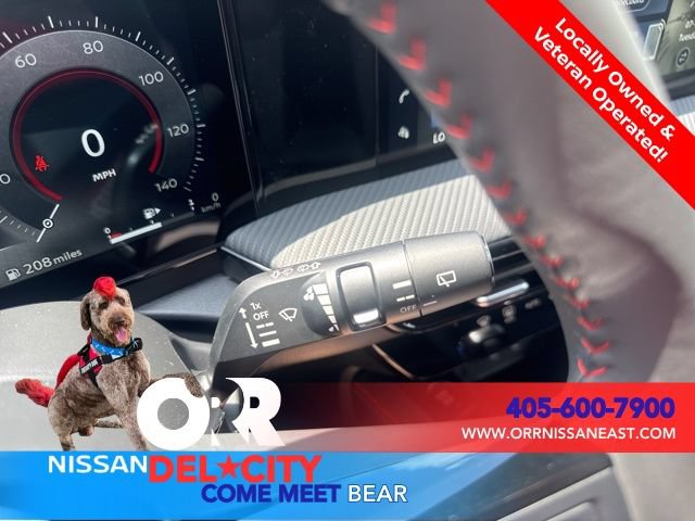 New 2025 Nissan Kicks SR FWD image 17