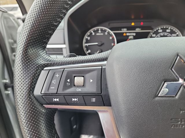 Used 2024 Mitsubishi Outlander SE image 26