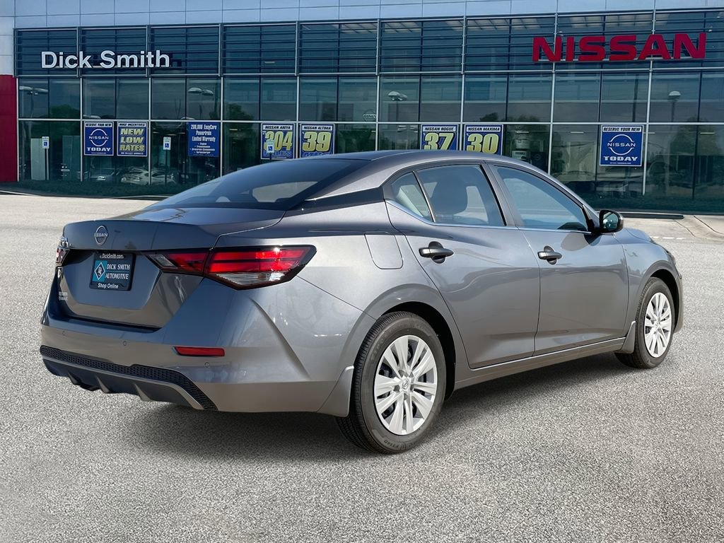 Used 2025 Nissan Sentra S image 6