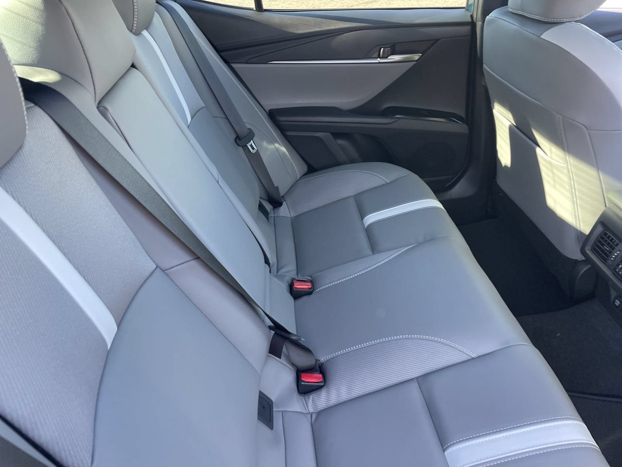 New 2026 Toyota Camry SE FWD image 23