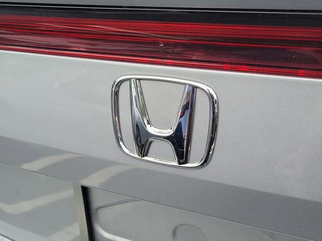 Used 2024 Honda Civic EX-L image 9
