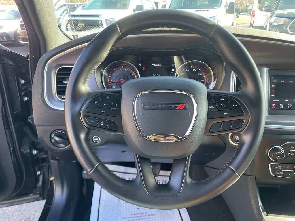Used 2020 Dodge Charger SXT RWD image 15
