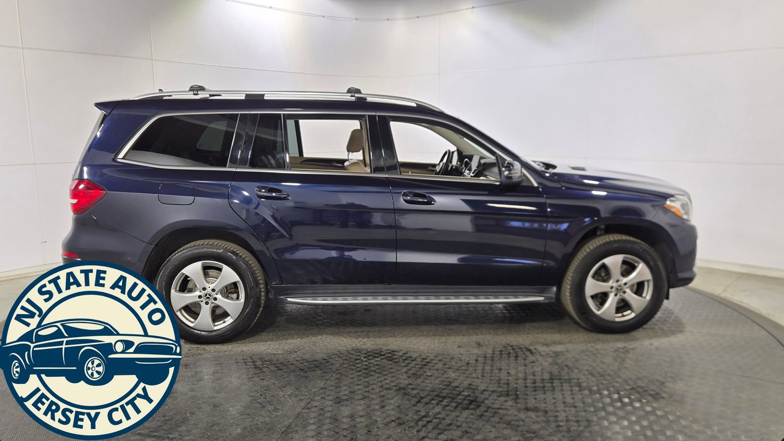 Used 2018 Mercedes-Benz GLS 450 4MATIC w/ Premium Package image 8