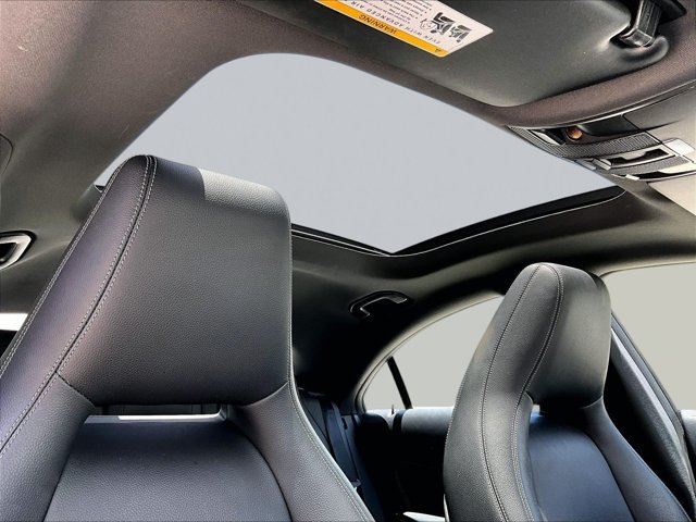 Used 2019 Mercedes-Benz CLA 250 image 17