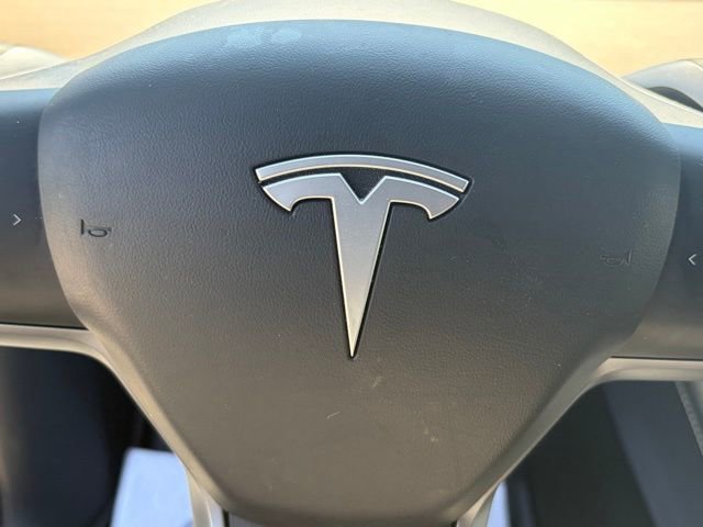 Used 2025 Tesla Model Y Long Range RWD image 20