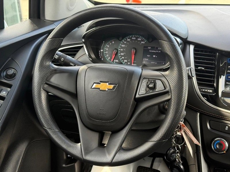 Used 2018 Chevrolet Trax LS image 13