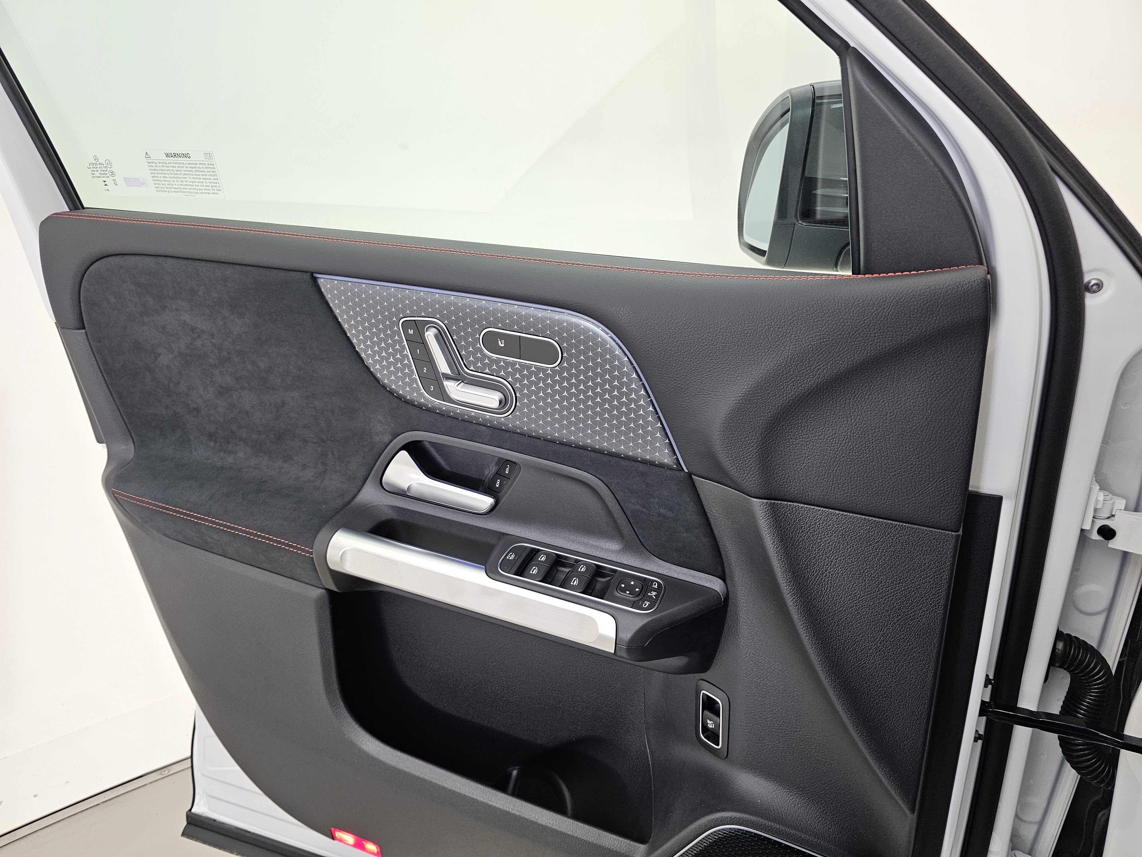 New 2026 Mercedes-Benz GLB 35 AMG 4MATIC image 12