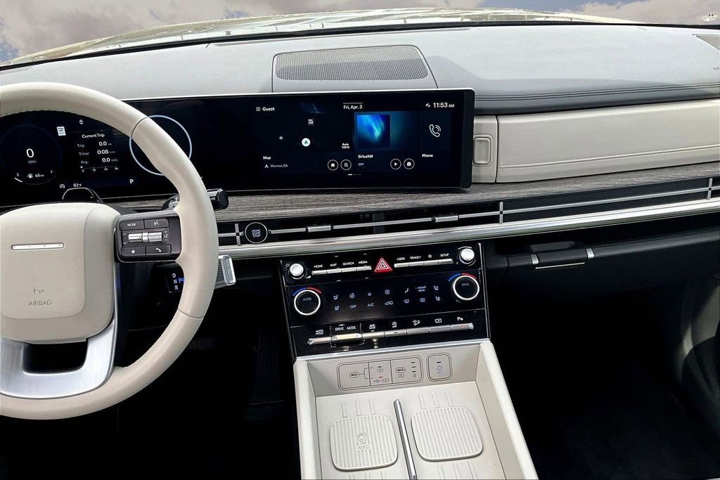 Used 2024 Hyundai Santa Fe Limited image 9