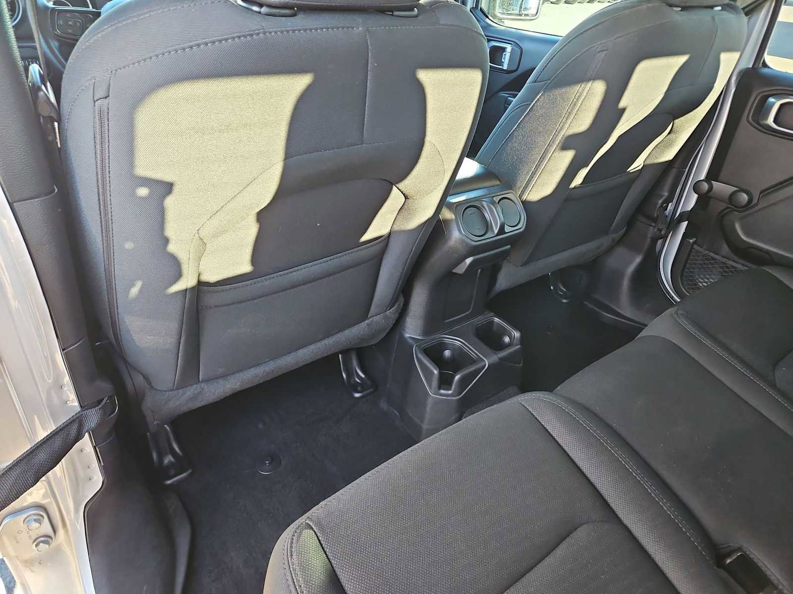 Used 2022 Jeep Gladiator Sport image 17