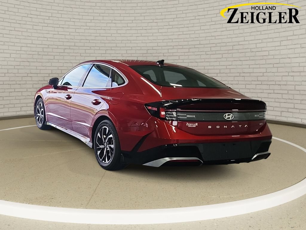 Used 2024 Hyundai Sonata SEL AWD/4WD image 7