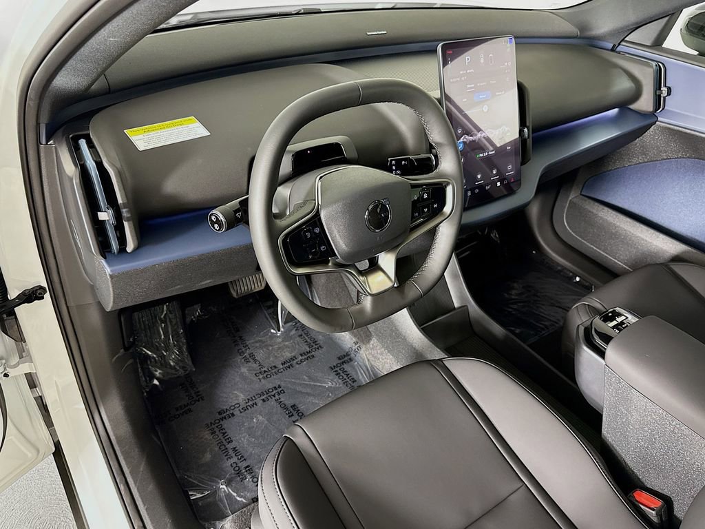 New 2026 Volvo EX30 Plus w/ Protection Package Premier image 9