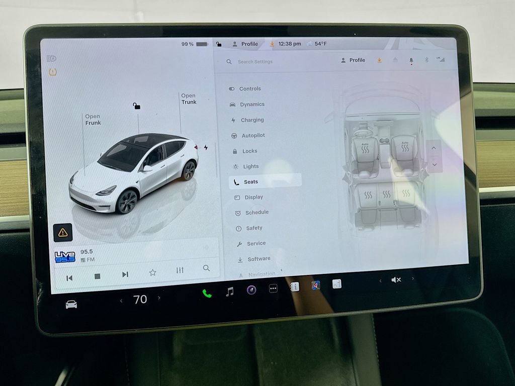 Used 2025 Tesla Model Y Long Range AWD/4WD image 29