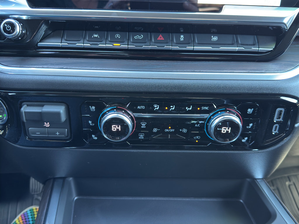 New 2026 GMC Sierra 1500 SLT image 30