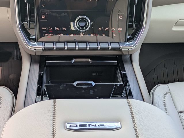 New 2026 GMC Yukon XL Denali w/ Denali Reserve Package RWD image 25