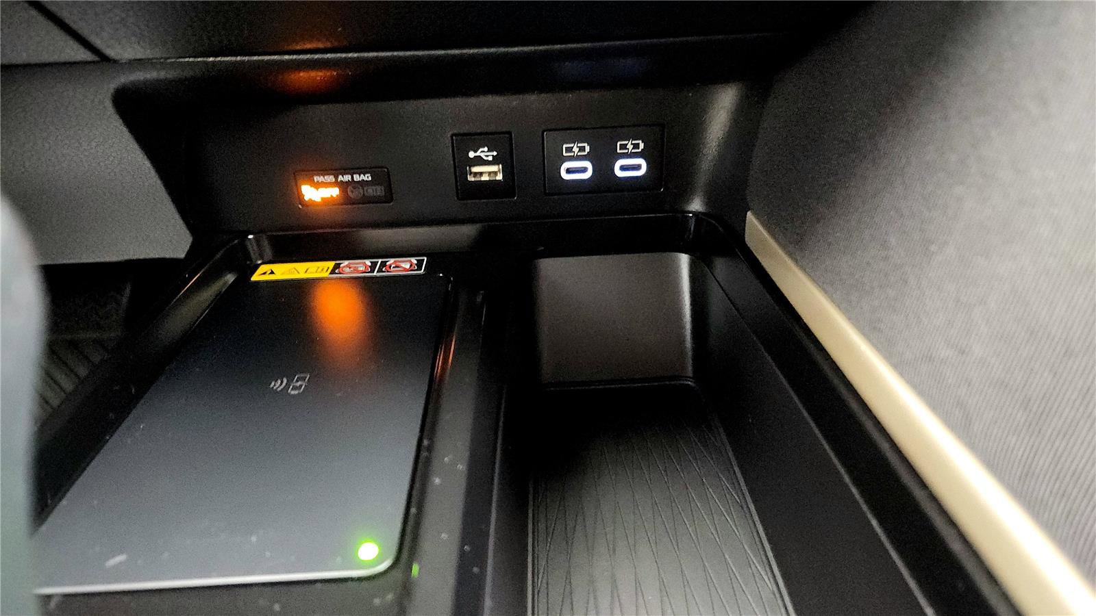 Used 2025 Toyota Camry LE image 34