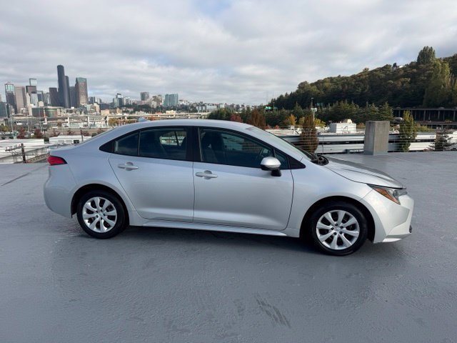 Used 2024 Toyota Corolla LE FWD image 2