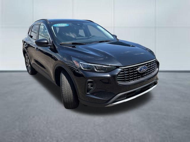 Used 2025 Ford Escape Platinum AWD/4WD image 5