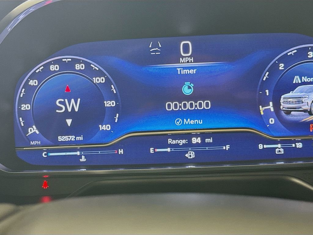 Used 2023 Chevrolet Suburban RST w/ Luxury Package image 13