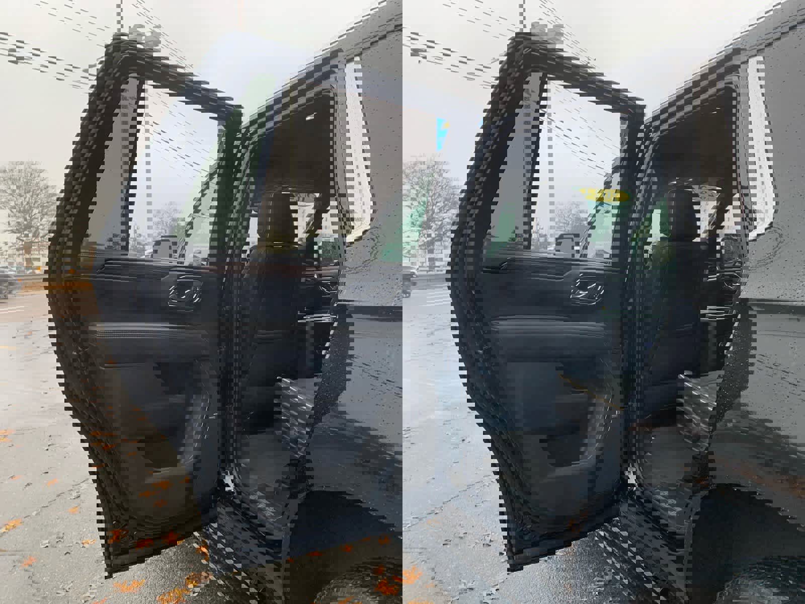 Certified 2024 Chevrolet Tahoe Premier w/ Premium Package 2 image 32