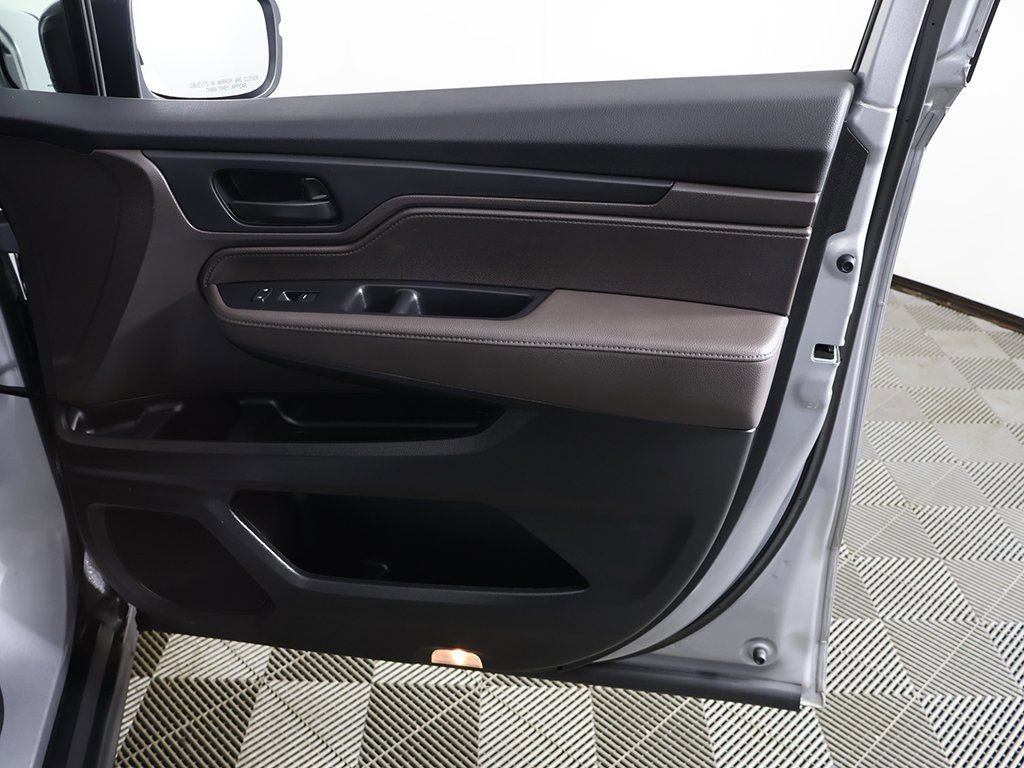 Used 2023 Honda Odyssey EX-L image 25