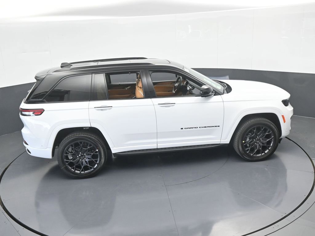 New 2025 Jeep Grand Cherokee Summit image 48