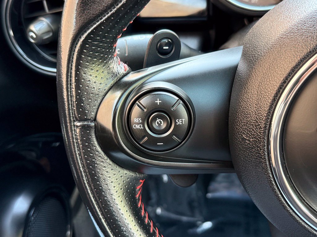 Used 2019 MINI Cooper S w/ Signature Upholstery Package FWD image 22