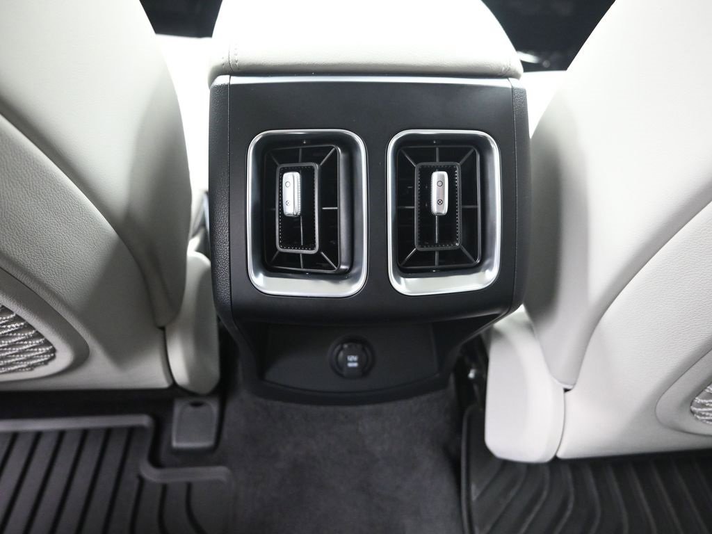 Certified 2025 Kia Sorento EX image 32