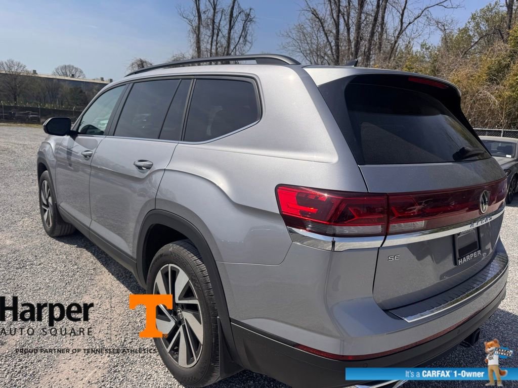 Used 2024 Volkswagen Atlas SE image 3