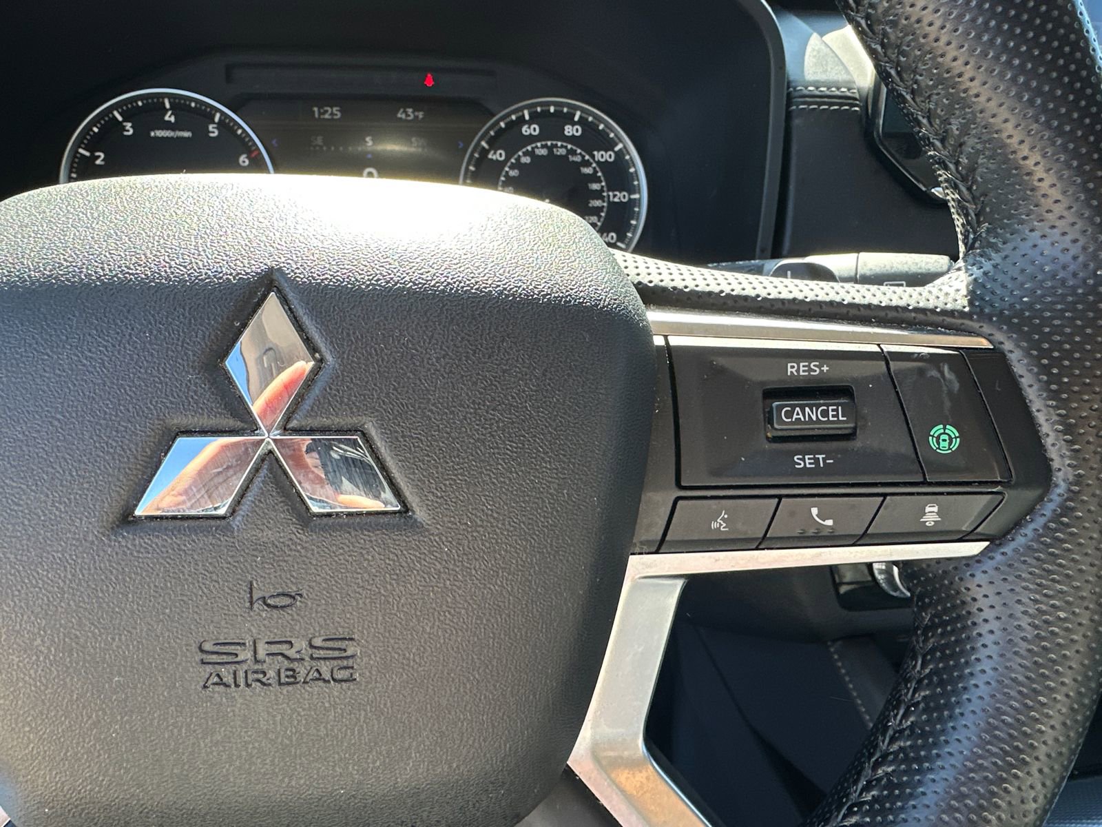 Used 2022 Mitsubishi Outlander SEL image 26