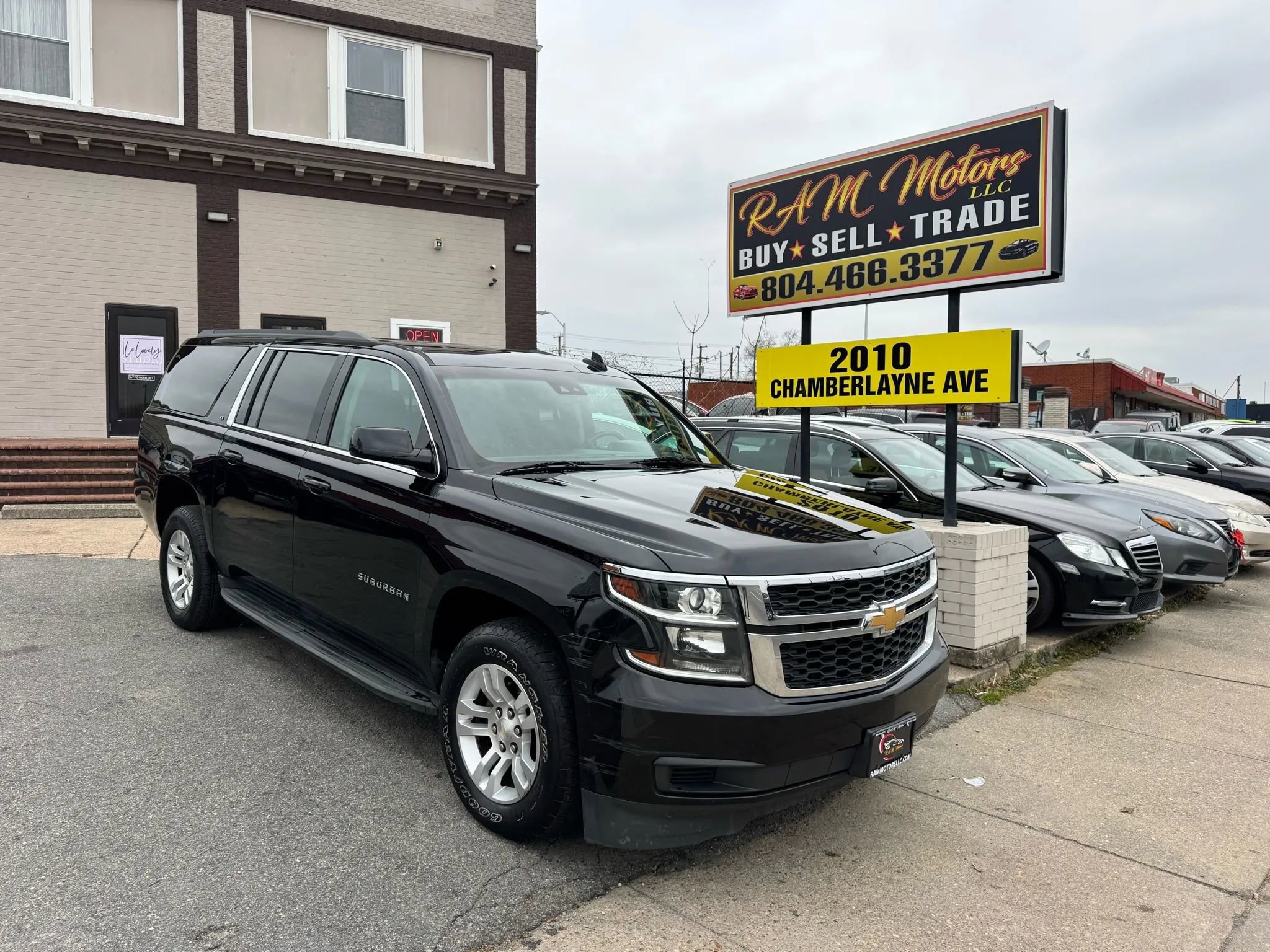Used 2018 Chevrolet Suburban LT