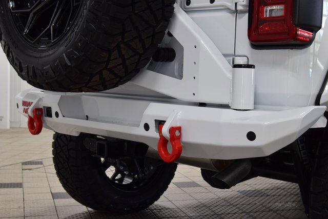 Used 2025 Jeep Wrangler Unlimited Rubicon w/ XTREMEE 35" Tire Package image 19