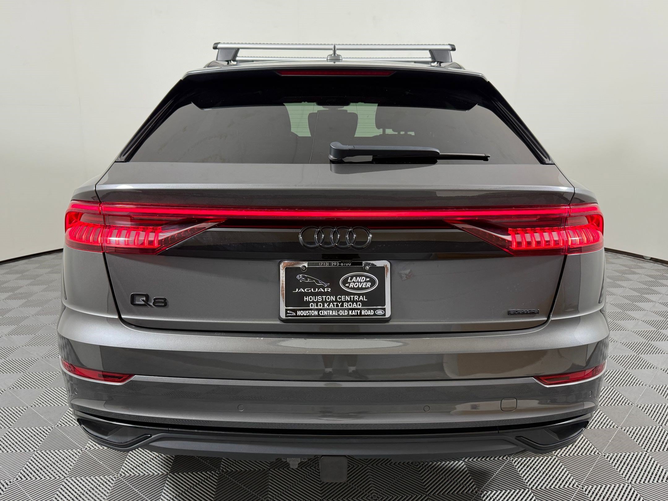 Used 2020 Audi Q8 Premium Plus w/ Premium Plus Package AWD/4WD image 9