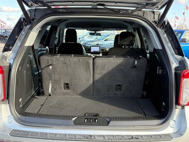 Certified 2023 Ford Explorer XLT w/ Equipment Group 202A image 27