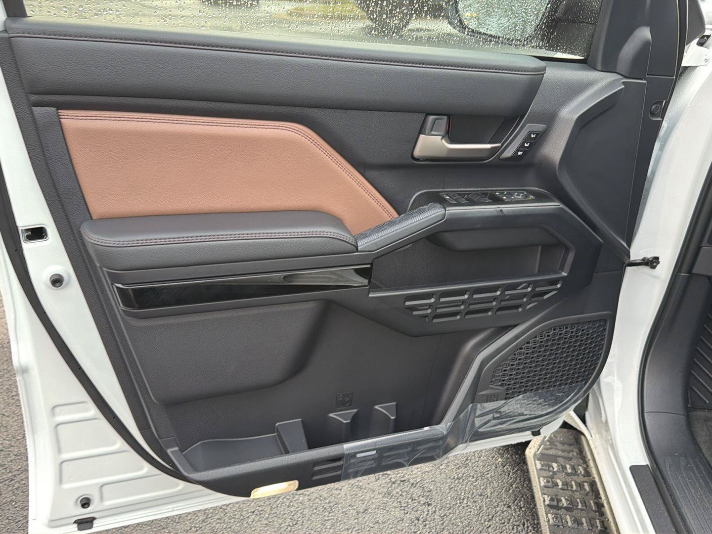 New 2026 Toyota 4Runner Limited AWD/4WD image 16