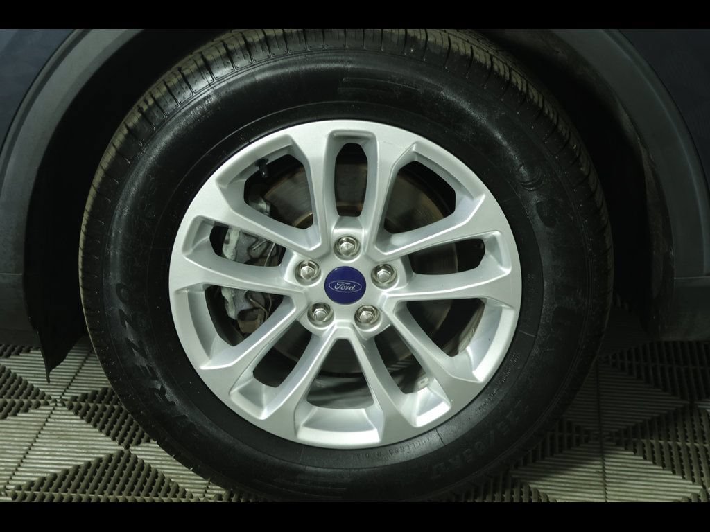 Used 2022 Ford Escape SE w/ Cold Weather Package AWD/4WD image 9