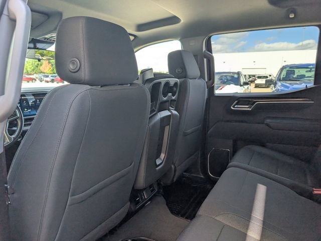 Used 2025 Chevrolet Silverado 1500 LT RWD image 24