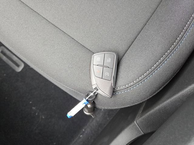 New 2026 Chevrolet Equinox EV LT image 34