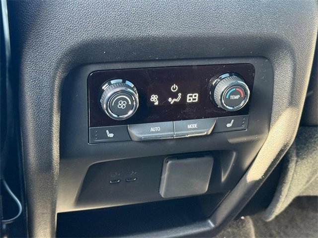 New 2026 Chevrolet Traverse RS image 8