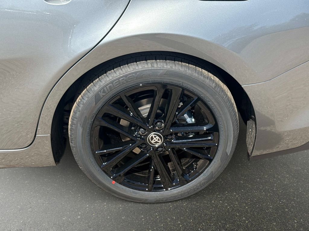 New 2026 Toyota Camry SE image 10