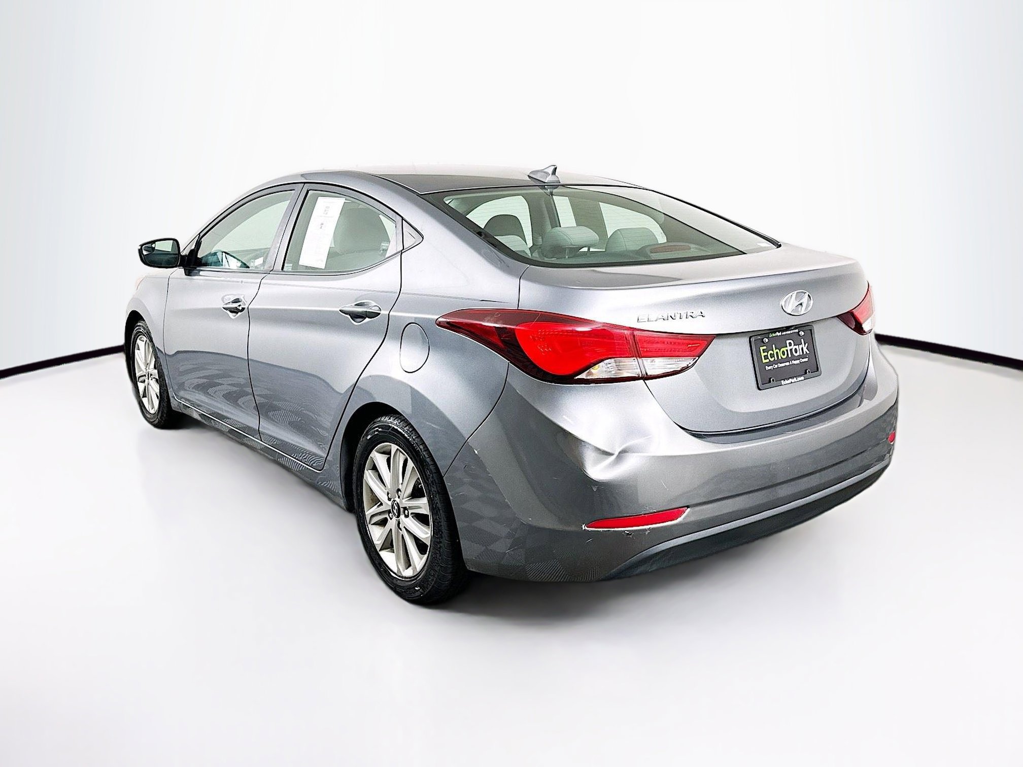 Used 2016 Hyundai Elantra SE w/ Option Group 02 image 5
