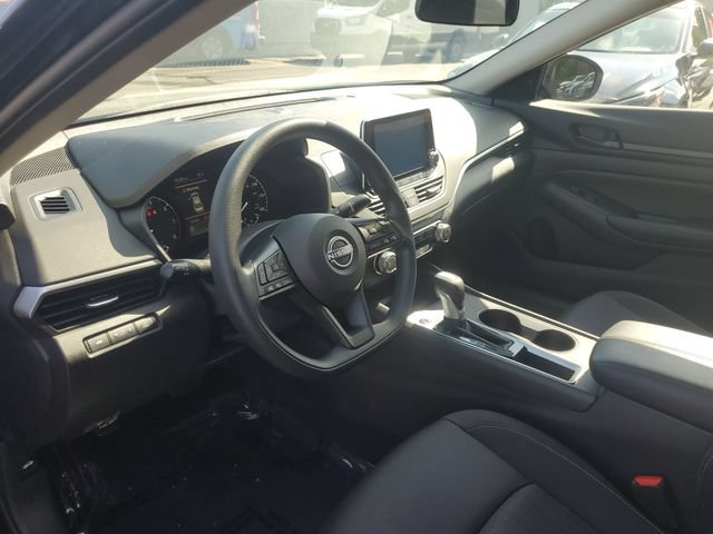 Certified 2025 Nissan Altima 2.5 S FWD image 13