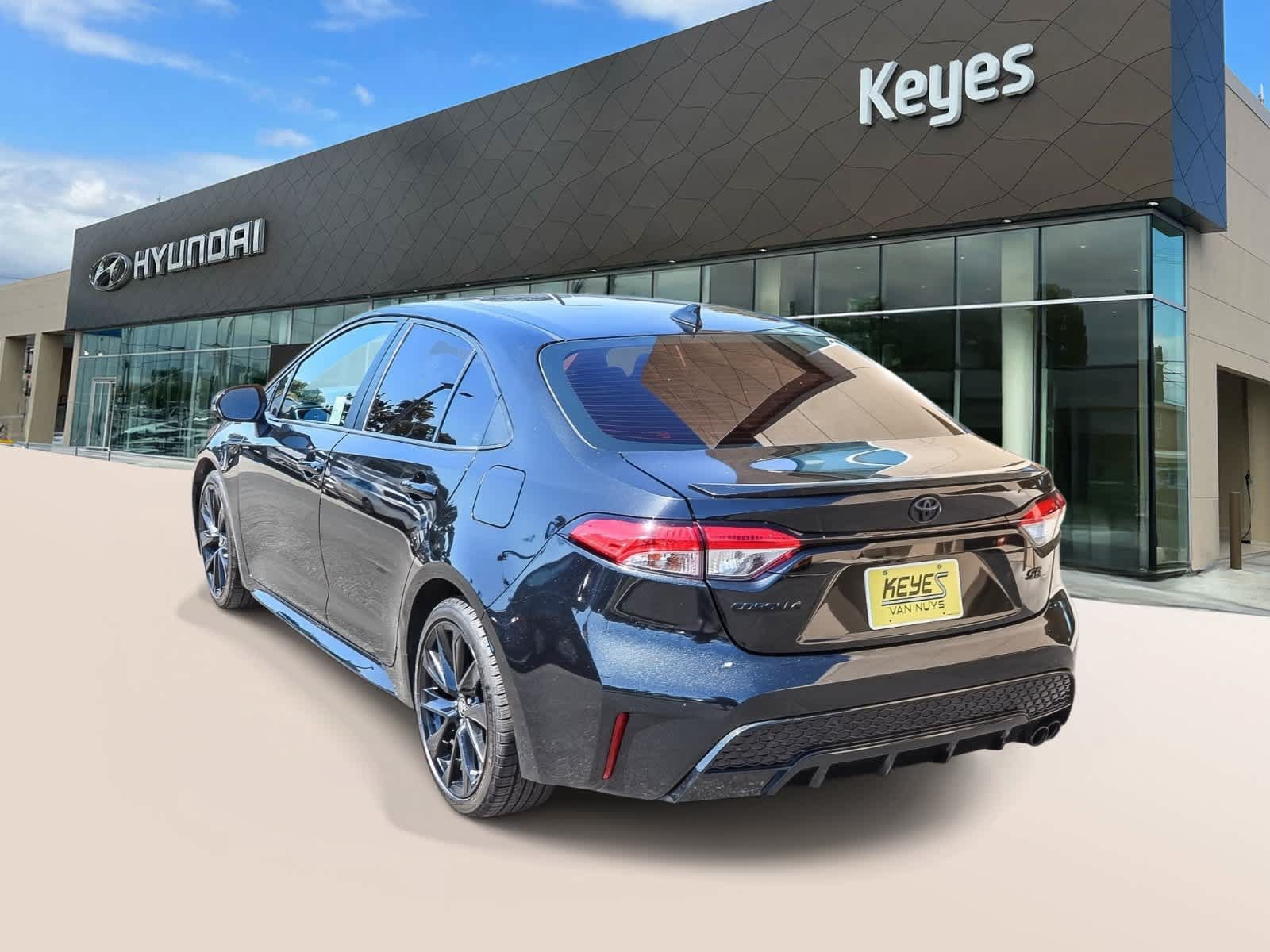 Used 2022 Toyota Corolla SE FWD image 7